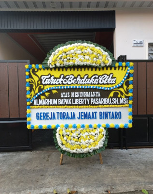 Papan Bunga Duka di Sidorame Timur