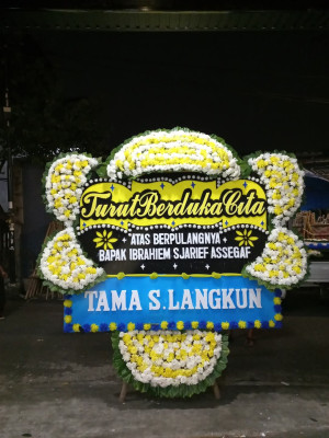 Papan Bunga Duka di Sidorame Timur